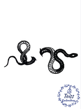Load image into Gallery viewer, Snake Black and white  patch•   Gothic iron-on patch •   Reptile