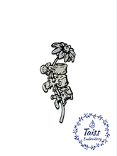 Load image into Gallery viewer, Spine Back flower Patch • Patch bone