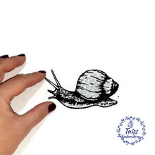 Load image into Gallery viewer, Snail patch • Gothik fashion
