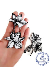 Load image into Gallery viewer, Lily Flower Patch, Set 2 p