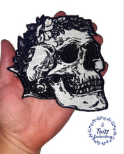 Load image into Gallery viewer, Skeleton Patch, Skull with flowers