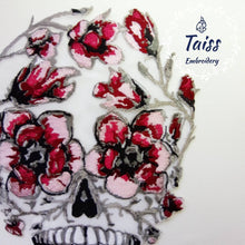 Load image into Gallery viewer, Skull embroidery patch ,sugar skull of flowers embroidery, fashion embroidery patch, stylish embroidery,