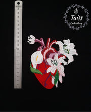 Load image into Gallery viewer, Heart patch Flower patch Iron on patch