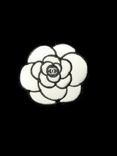 Load image into Gallery viewer, Fashion patch Designer patch Embroidered Iron on patch