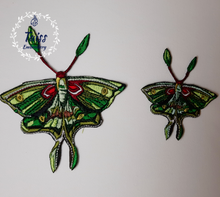 Load image into Gallery viewer, Butterfly patch iron on Moth patch Insect embroidered patch, set 2 p
